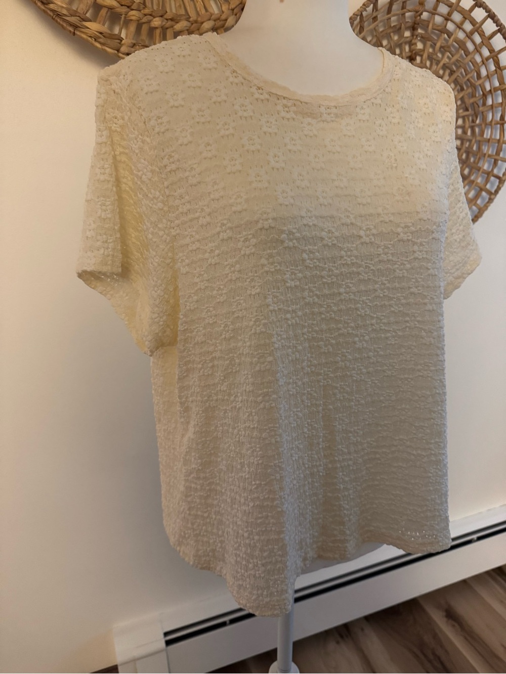 Old Navy Cream Textured Short-Sleeve Top